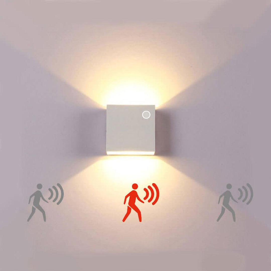 Sensa Motion Wall Light