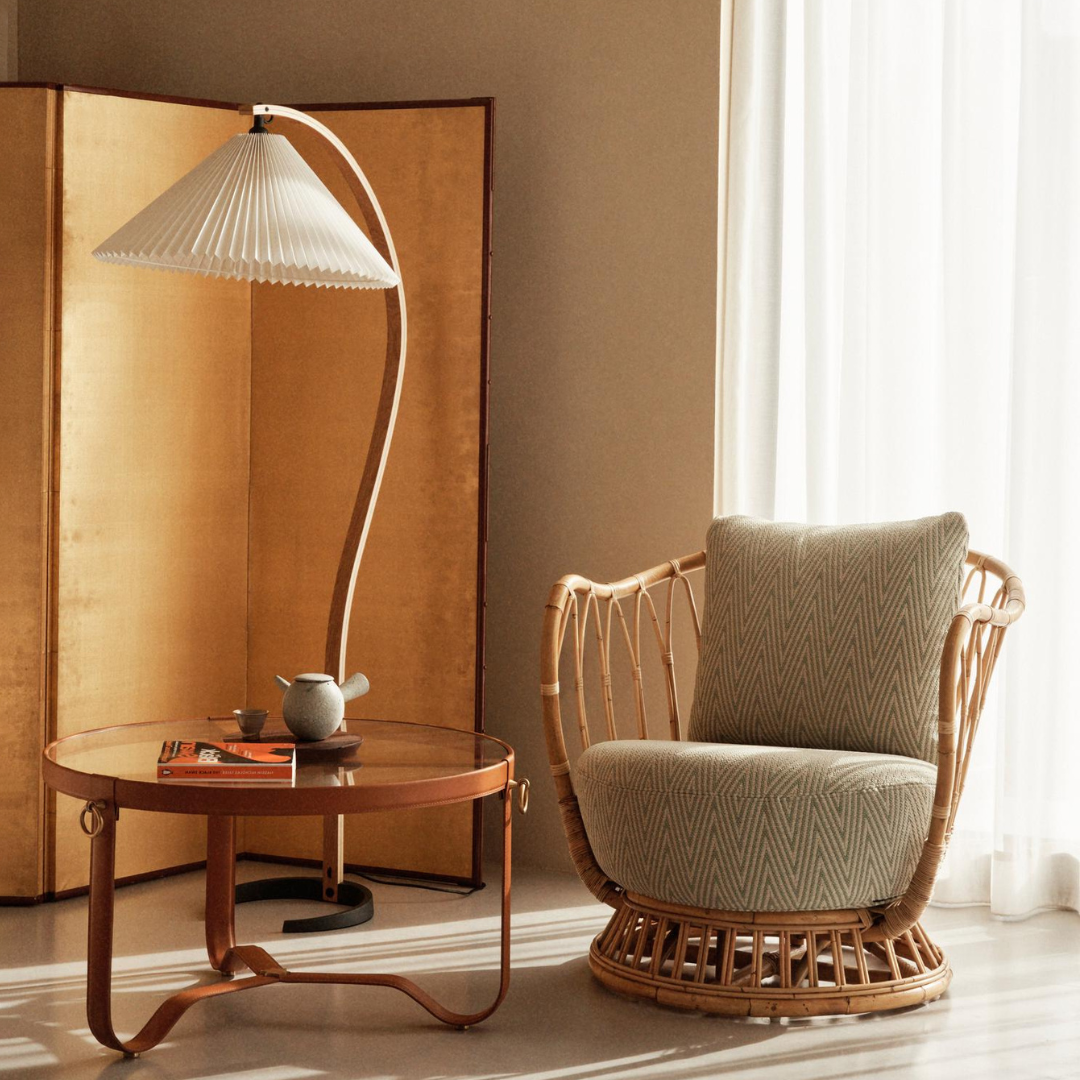 Caprani Arc Floor Lamp