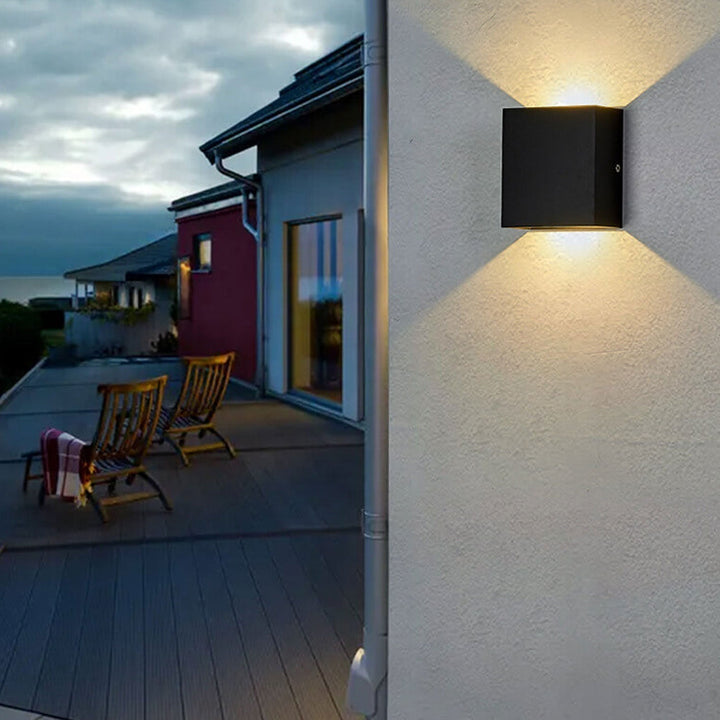 Sensa Motion Wall Light
