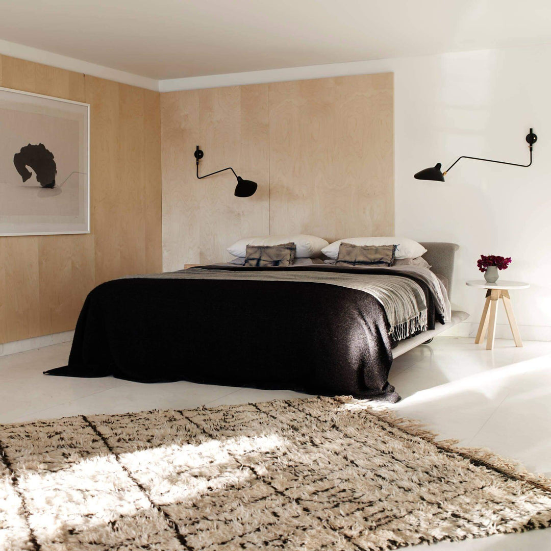Arm Wall Sconce - Mid-Century Light for Bedroom &amp; Living Room | Stijn
