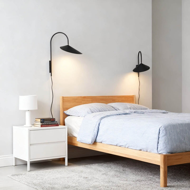 Lieke Petal Wall Sconce