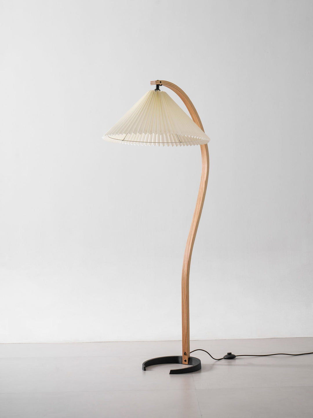 Caprani Arc Floor Lamp
