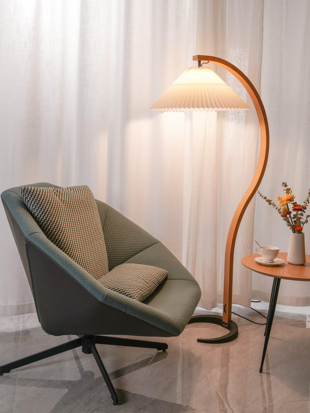 Caprani Arc Floor Lamp