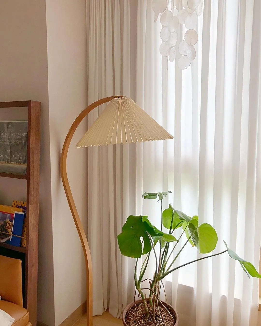 Caprani Arc Floor Lamp