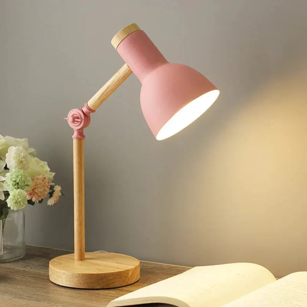 Pivo Desk Lamp