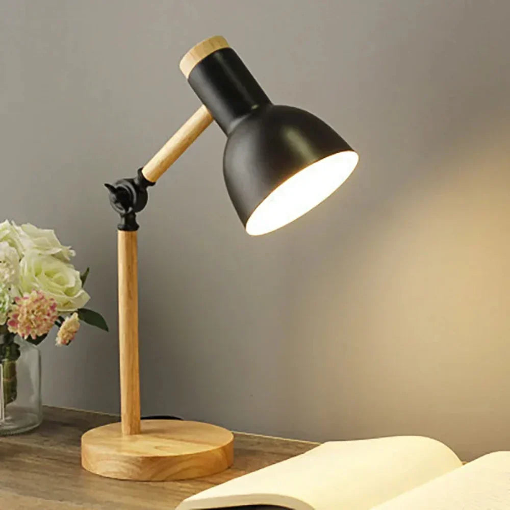 Pivo Desk Lamp