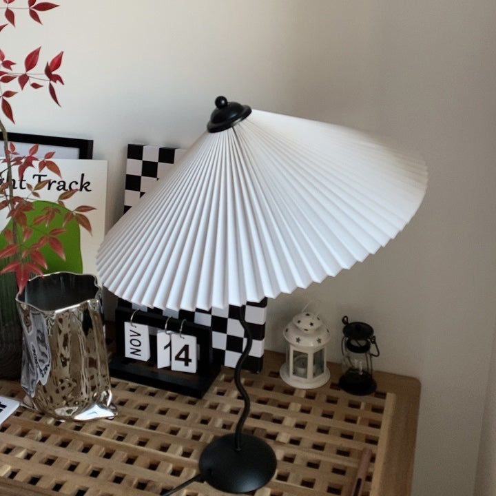 Wiggle Squiggle Table Lamp