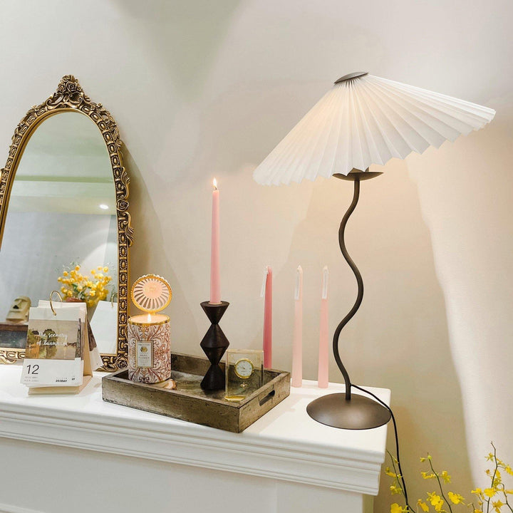 Wiggle Squiggle Table Lamp