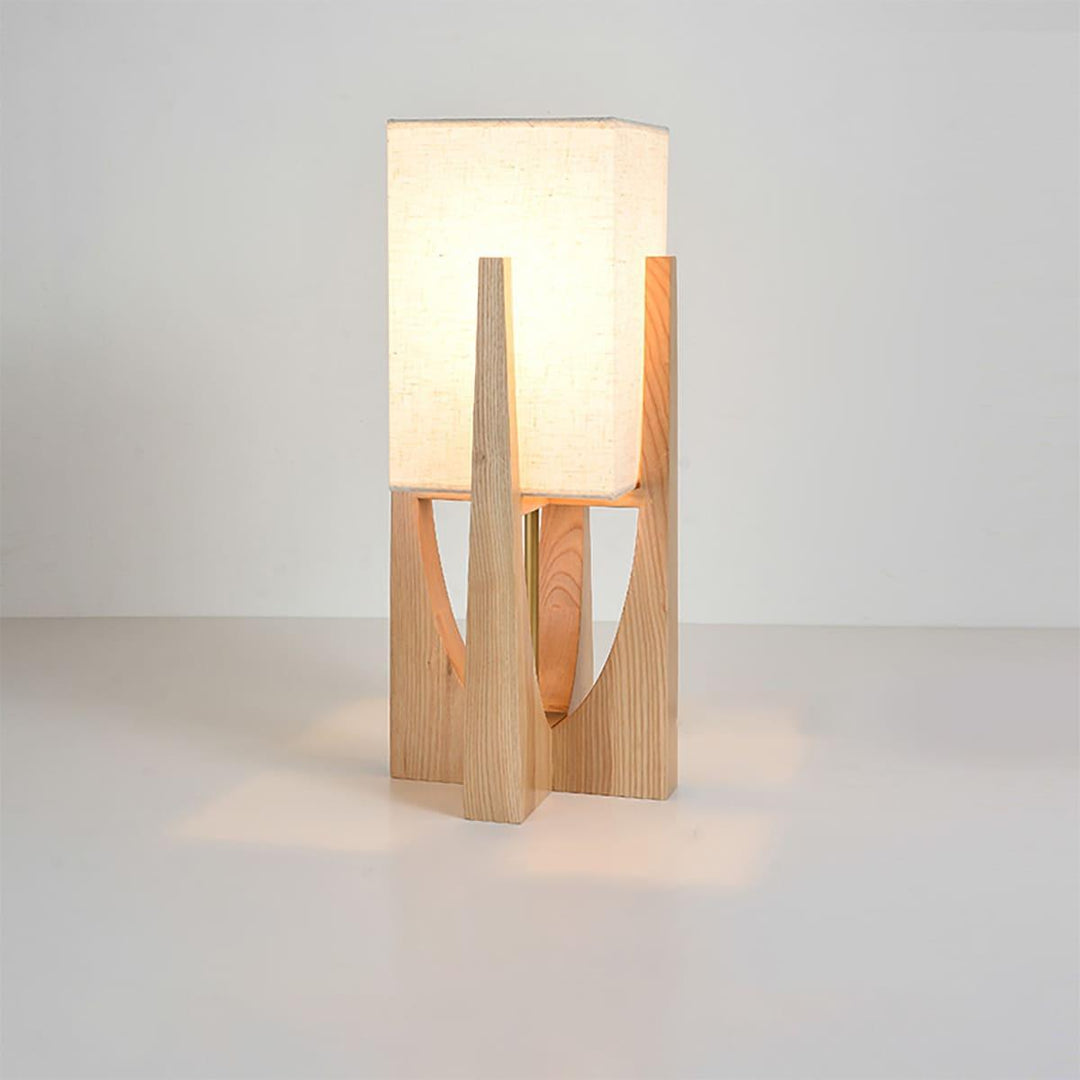 Hugo Tripod Floor Lamp
