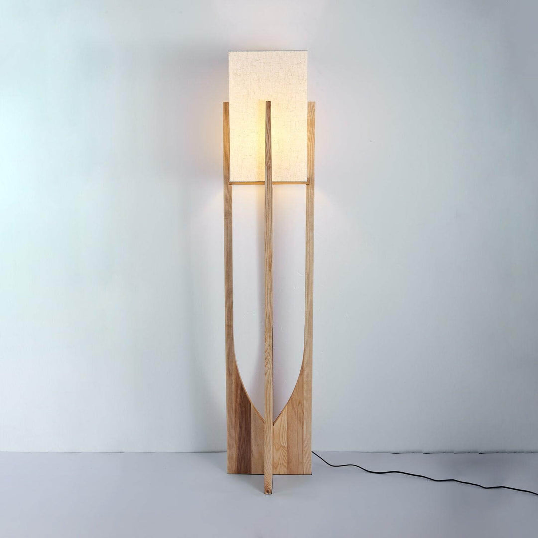 Hugo Tripod Floor Lamp