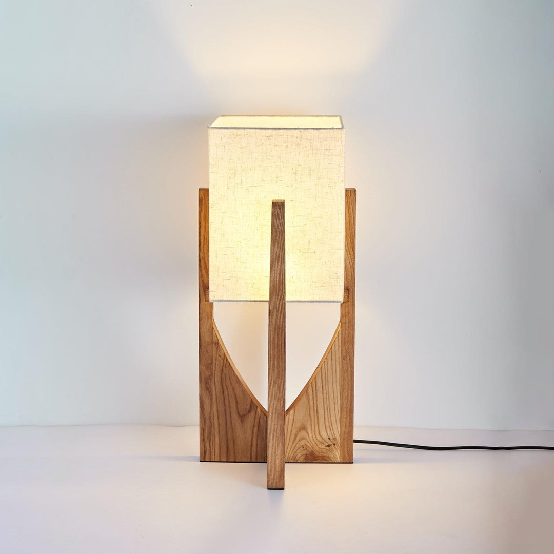 Hugo Tripod Floor Lamp