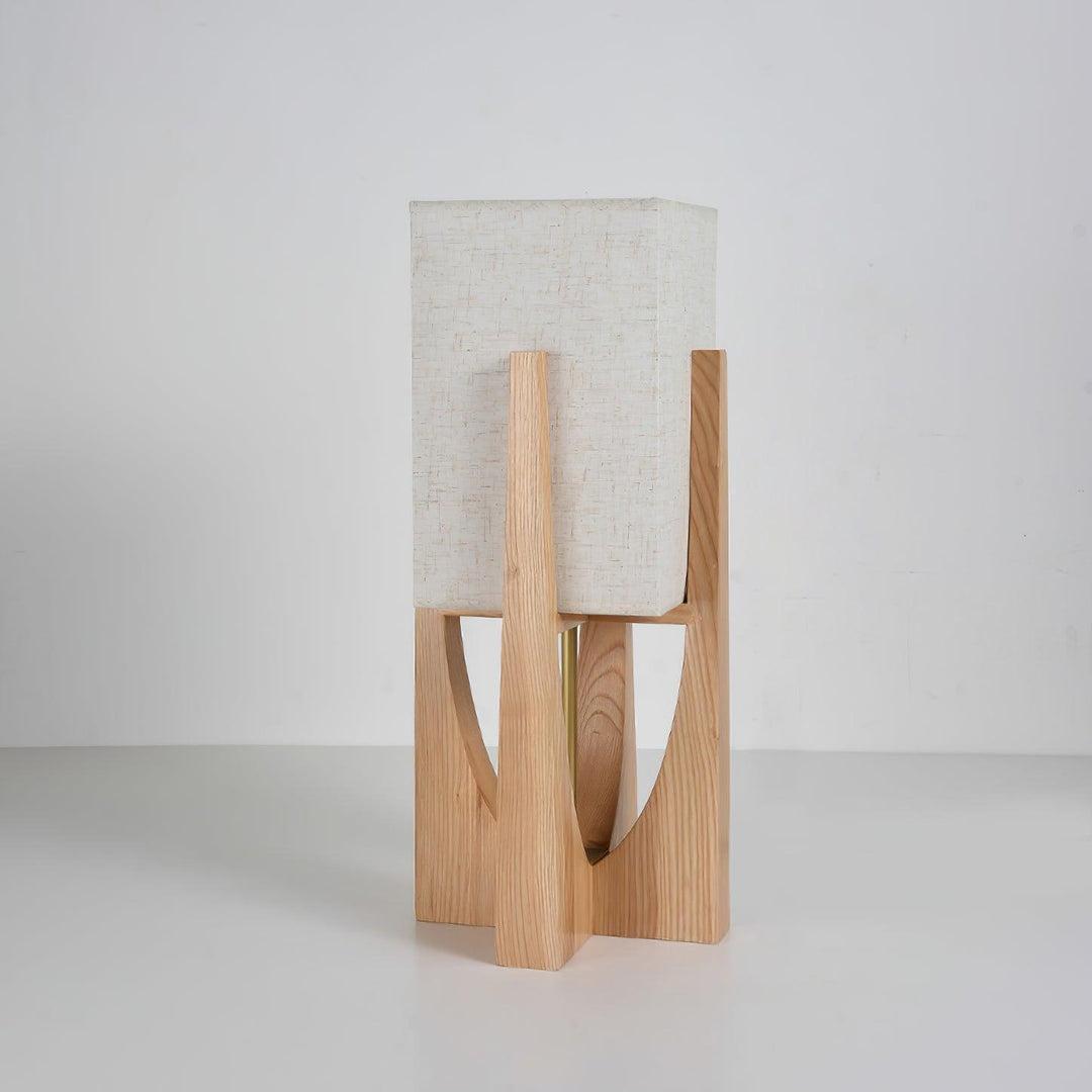 Hugo Tripod Floor Lamp