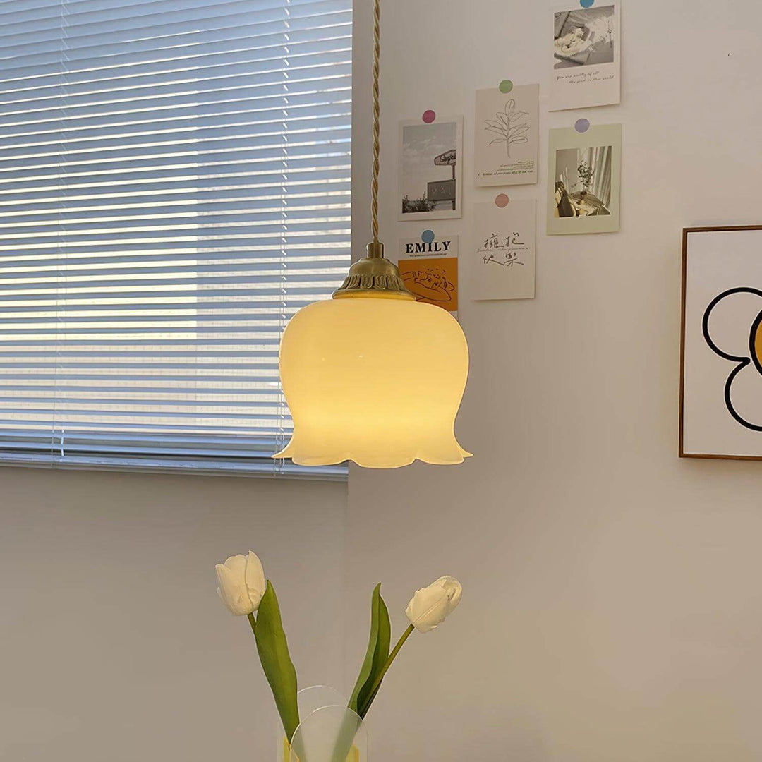 Iris Floral Pendant Lamp