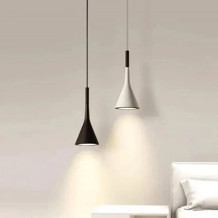 Minne Minimalist Pendant