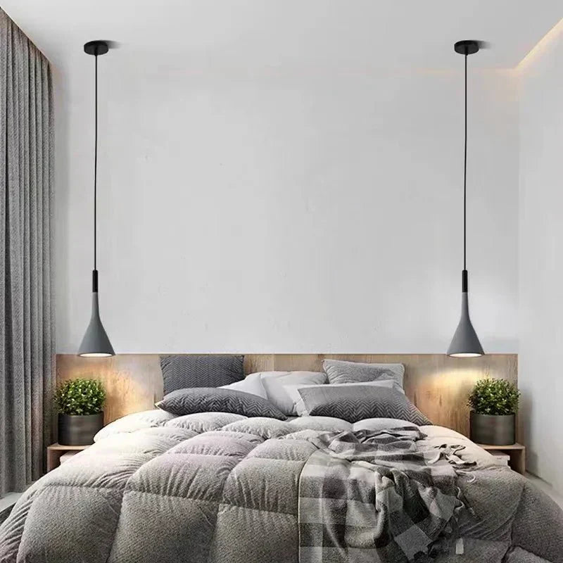 Minne Minimalist Pendant