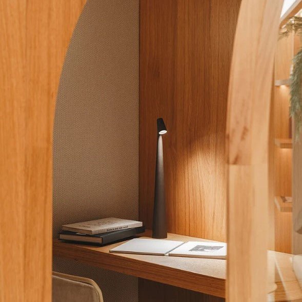 Nomad Cordless Table Lamp