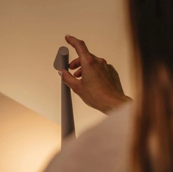 Nomad Cordless Table Lamp