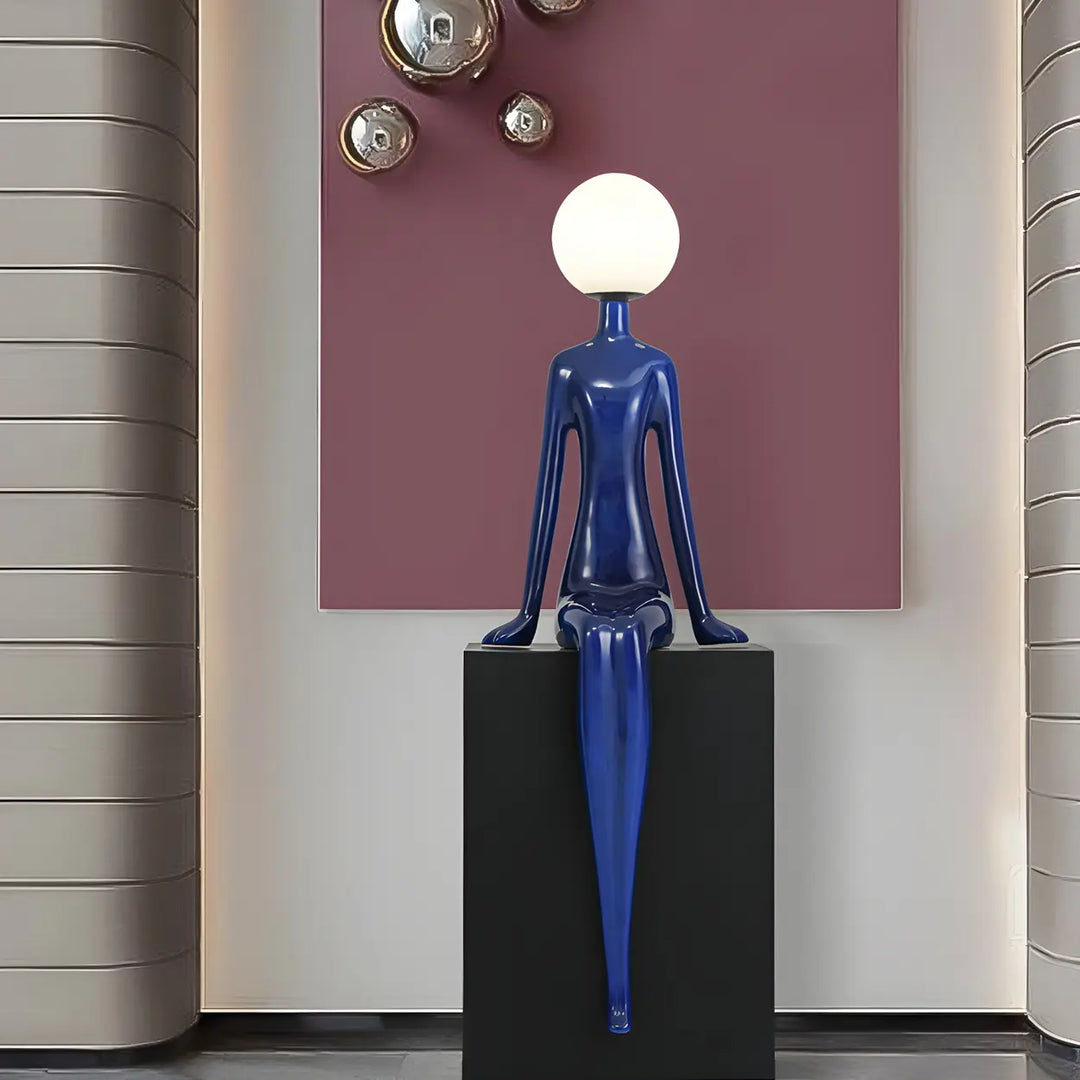 Lex Statue Floor Lamp
