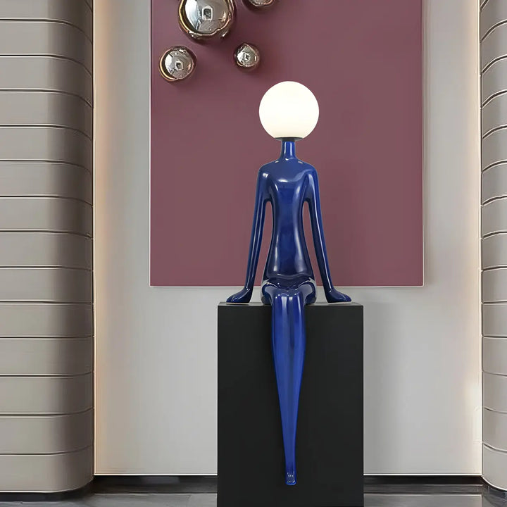 Lex Statue Floor Lamp